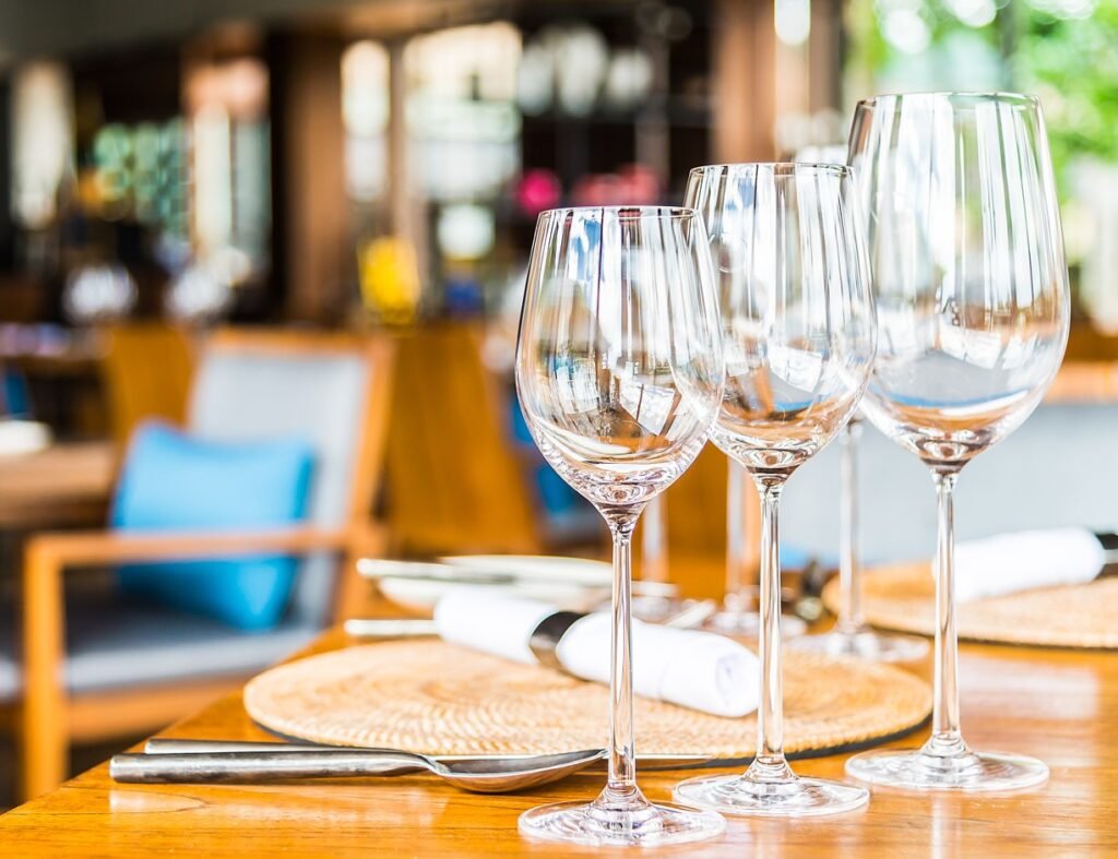 COPAS DE MESA EN RESTAURANTE